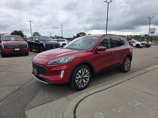 2022 Ford Escape Titanium Hybrid