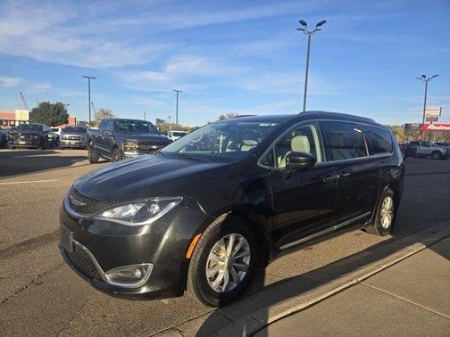 2019 Chrysler Pacifica Touring-L