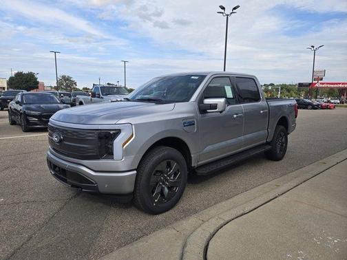 2025 Ford F-150 Lightning LARIAT