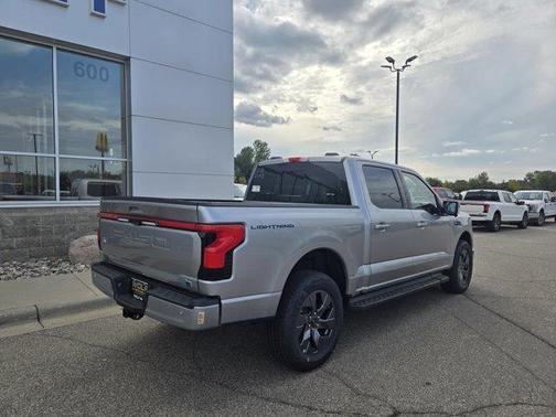 2025 Ford F-150 Lightning LARIAT