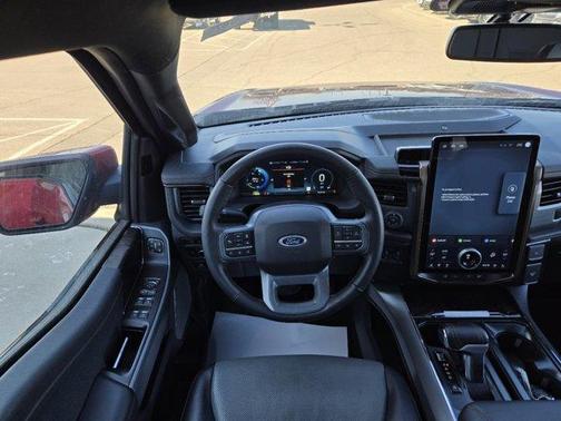 2023 Ford F-150 Lightning LARIAT