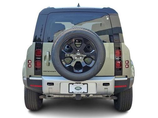 2025 Land Rover Defender P400 S