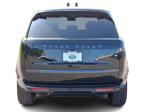 2025 Land Rover Range Rover P530 SE