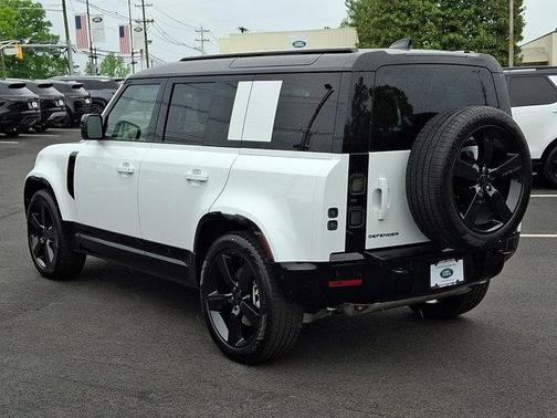 Fuji White 2026 Land Rover Defender P400 X-Dynamic SE