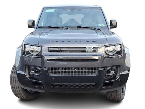 2025 Land Rover Defender P525 V8
