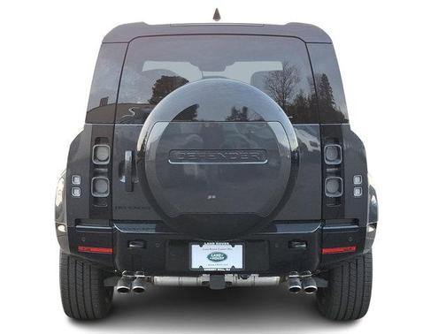 2025 Land Rover Defender P525 V8