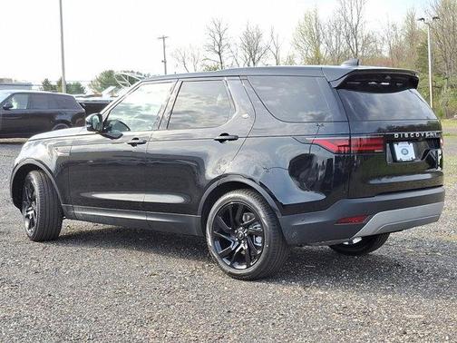 2025 Land Rover Discovery P300 S