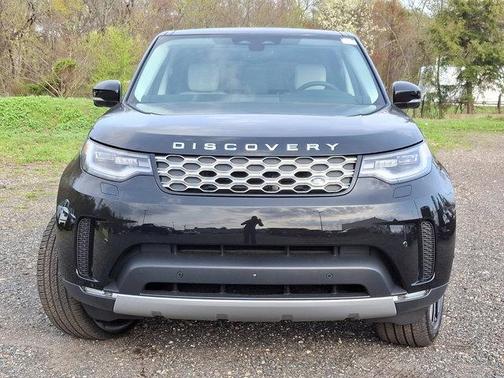 2025 Land Rover Discovery P300 S