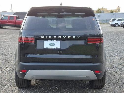 2025 Land Rover Discovery P300 S