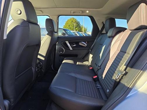 2025 Land Rover Discovery Sport S