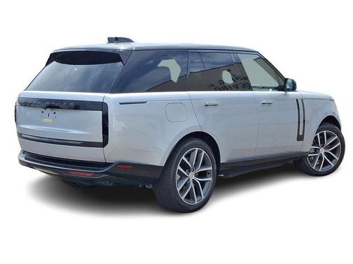 2025 Land Rover Range Rover P550e SE