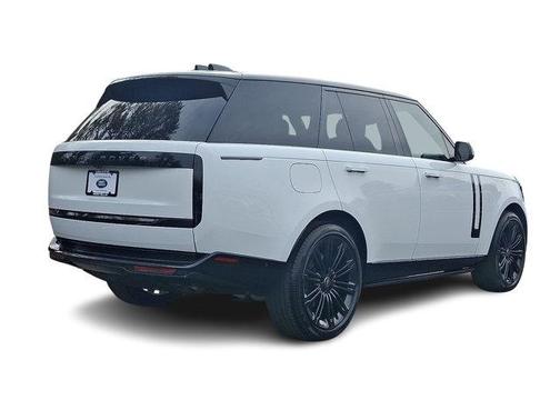 2025 Land Rover Range Rover P530 SE