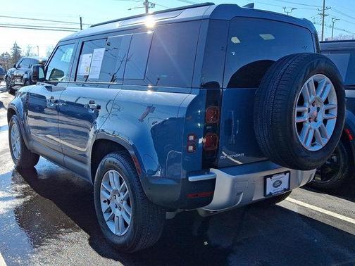 2025 Land Rover Defender P300
