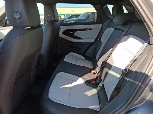 2026 Land Rover Range Rover Evoque Dynamic SE