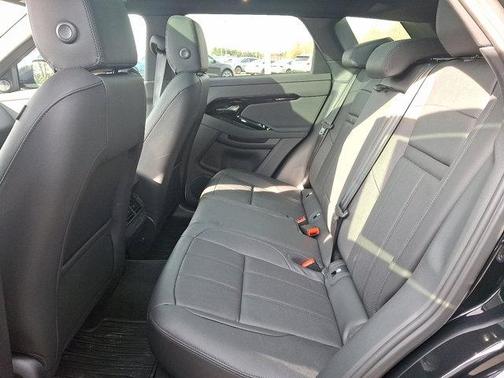 2026 Land Rover Range Rover Evoque Dynamic SE