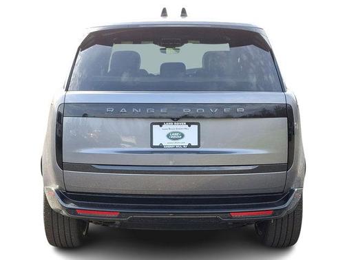 2025 Land Rover Range Rover P530 SE