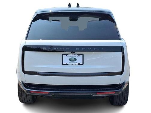 2025 Land Rover Range Rover P400 SE