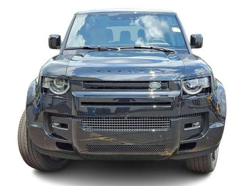 2025 Land Rover Defender P400 X-Dynamic SE