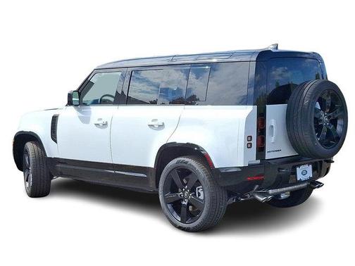 2025 Land Rover Defender P500 X-Dynamic SE