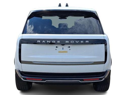 2025 Land Rover Range Rover P400 SE
