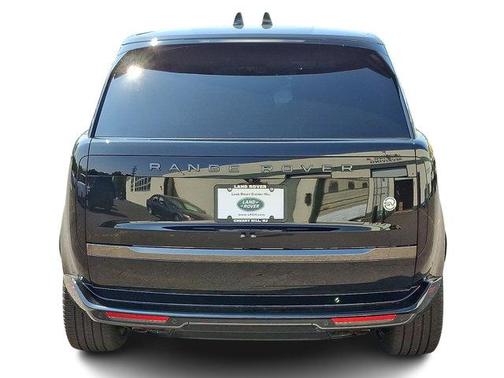2024 Land Rover Range Rover P615 SV