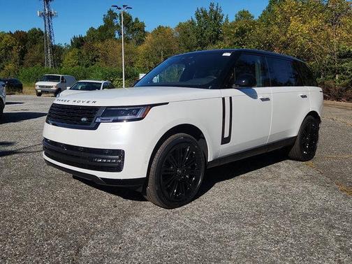 2025 Land Rover Range Rover P530 SE 7 Seat