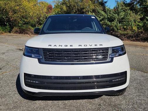 2025 Land Rover Range Rover P530 SE 7 Seat