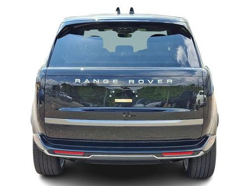 2025 Land Rover Range Rover P400 SE