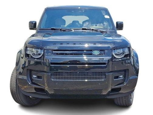 2025 Land Rover Defender P525 V8