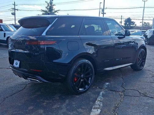 2025 Land Rover Range Rover Sport P460 Dynamic SE