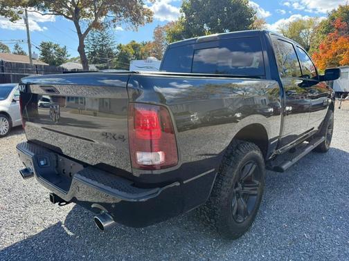 2016 RAM 1500 Sport
