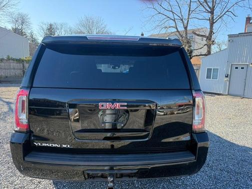 2018 GMC Yukon XL SLT