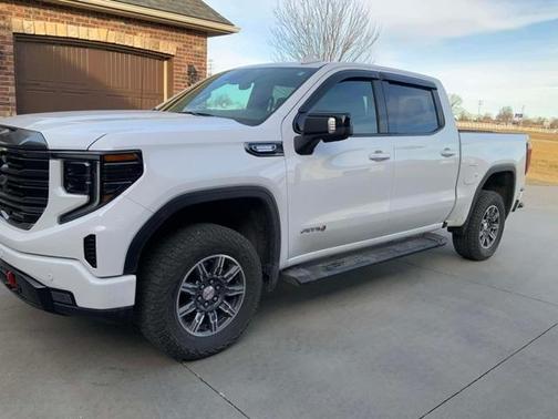 2024 GMC Sierra 1500 AT4
