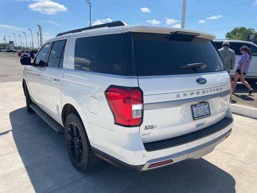 2024 Ford Expedition Max XLT