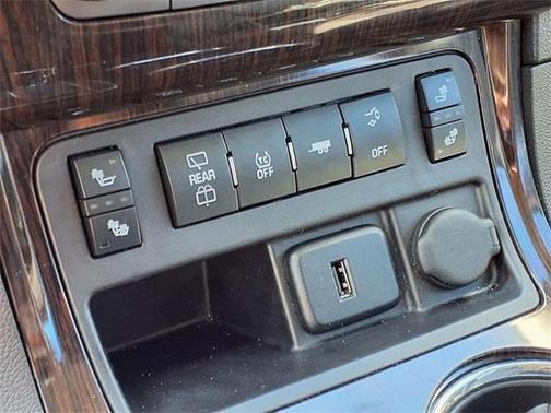 2017 Chevrolet Traverse 2LT