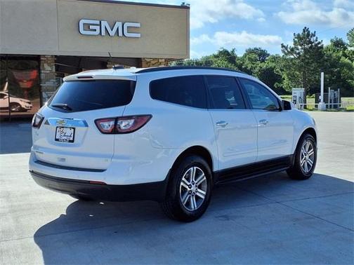 2017 Chevrolet Traverse 2LT