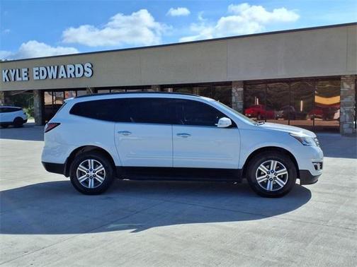 2017 Chevrolet Traverse 2LT
