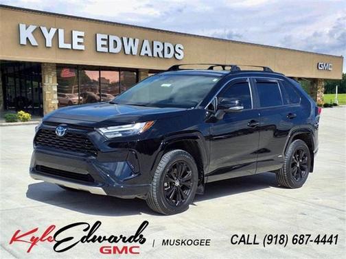 2022 Toyota RAV4 Hybrid SE