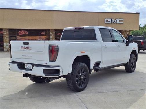 2025 GMC Sierra 2500 AT4
