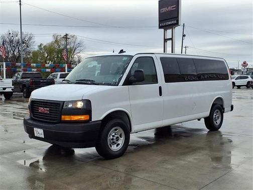 2025 GMC Savana 3500 LS