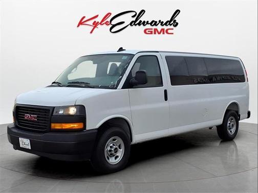 2025 GMC Savana 3500 LS
