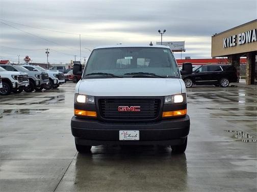 2025 GMC Savana 3500 LS