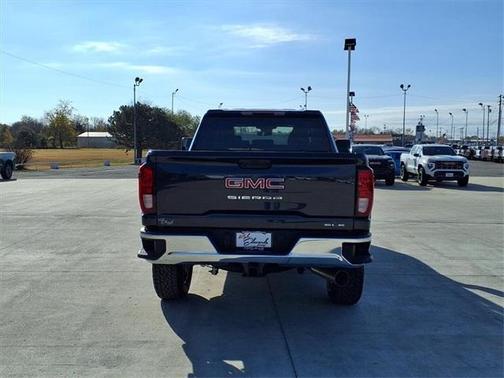 2026 GMC Sierra 2500 SLE