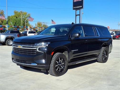 2022 Chevrolet Suburban LT