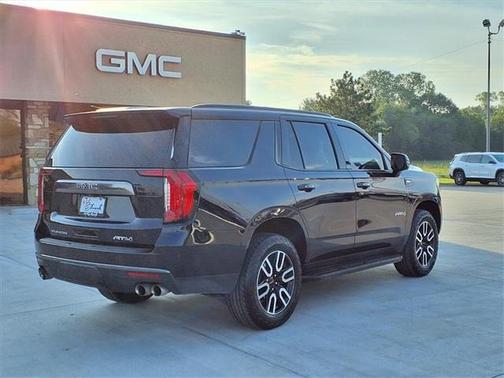 2024 GMC Yukon AT4