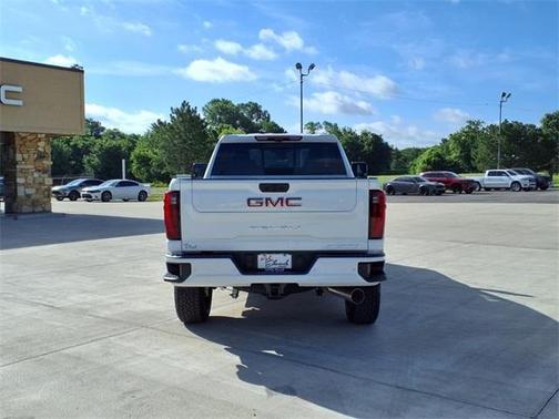 2025 GMC Sierra 2500 Denali