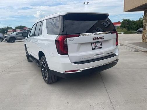 2025 GMC Yukon Elevation