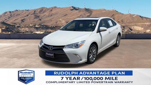 Blizzard Pearl 2017 Toyota Camry XLE