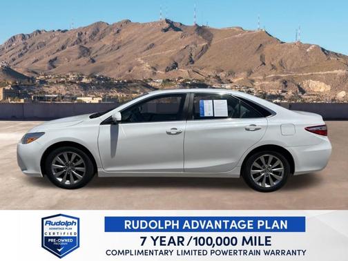 Blizzard Pearl 2017 Toyota Camry XLE