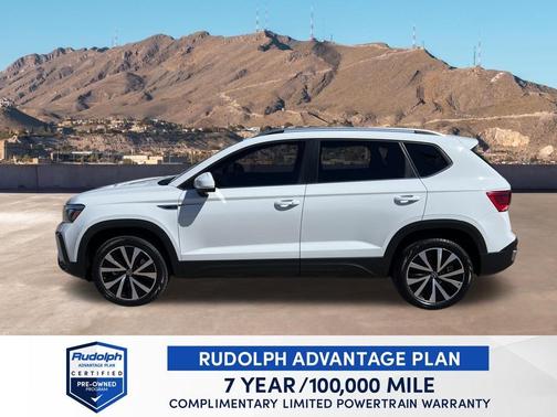 Pure White 2024 Volkswagen Taos 1.5T SE